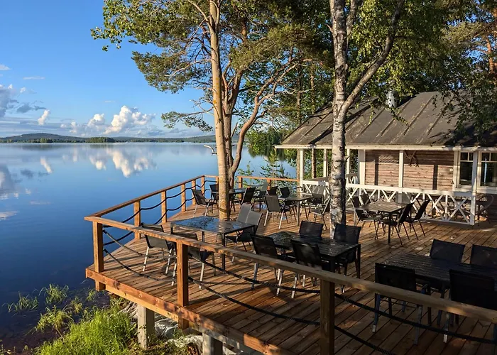 Santa's Little Village - Hotel Uitonniemi