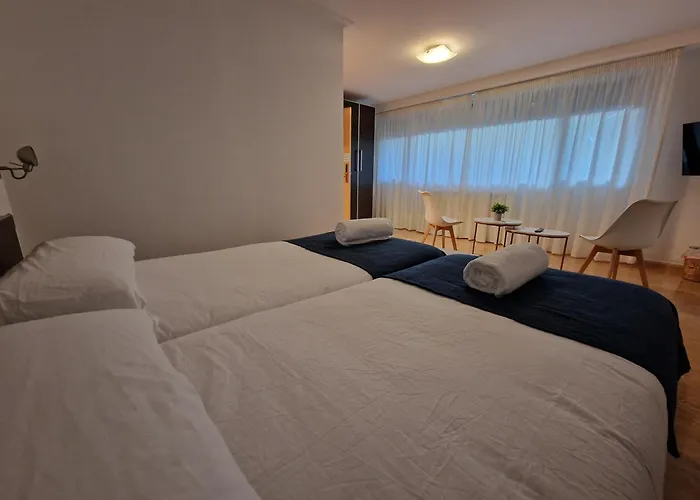 Pensión Aussie II - Auto Check-in San Sebastián