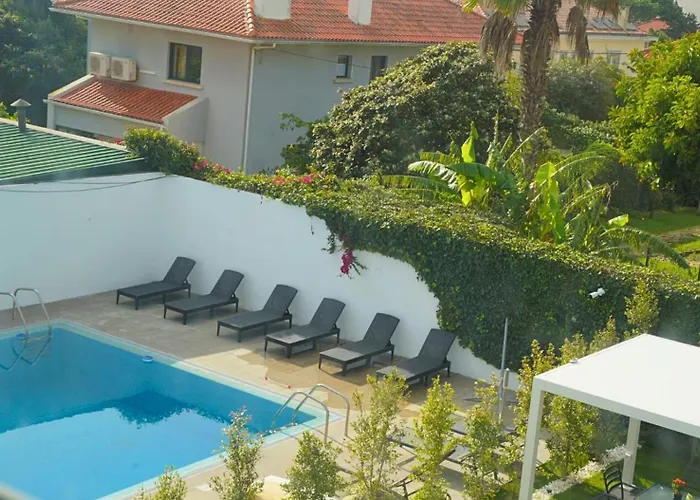 Art 4 You Carcavelos Suites