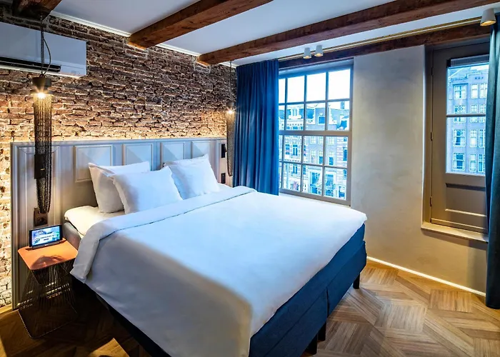 Mister Highland Hotel