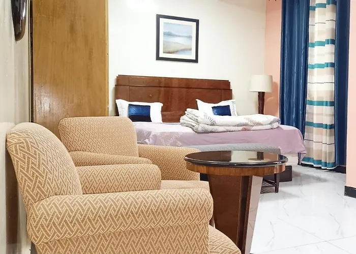 Amsy Hotel