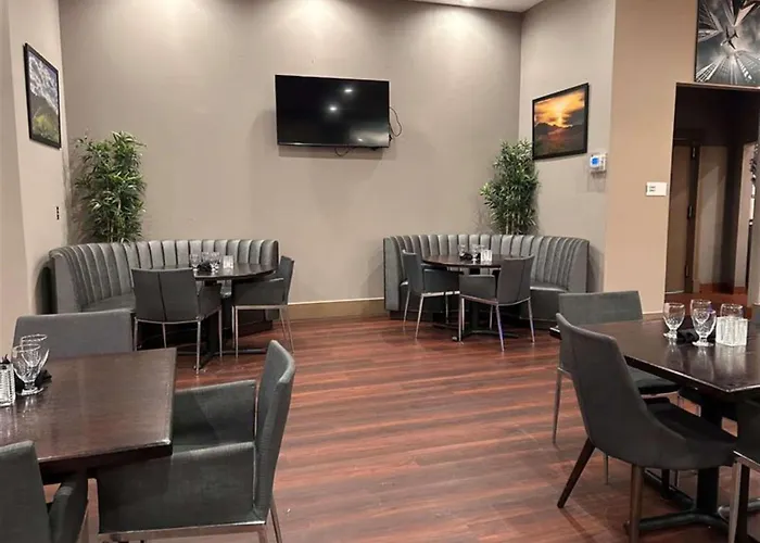 Skyline Hotel Detroit Airport, Surestay Collection By Best Western