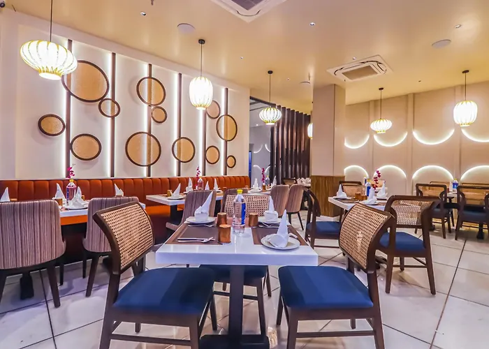 Hotel Godwin Deluxe Near Connaught Place Offers Free Airport Pickup