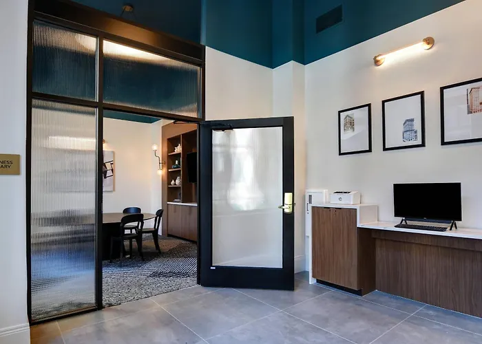 Courtyard By Marriott Cincinnati Downtown