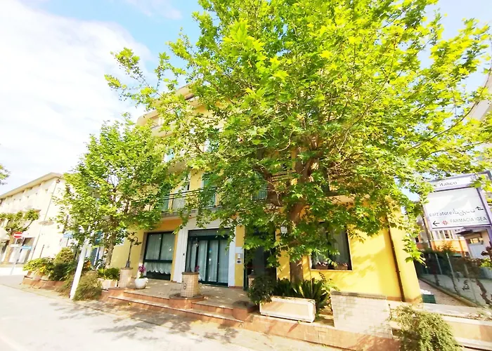Azzurro Beach Hotel Igea Marina