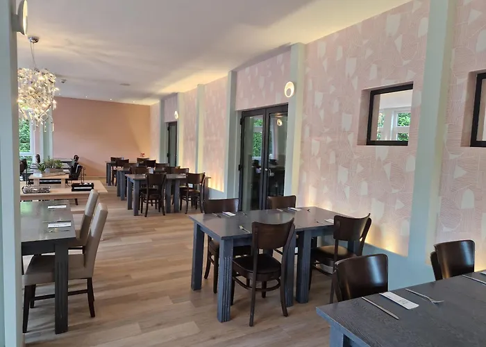 Garner Hotel Oberhausen By Ihg