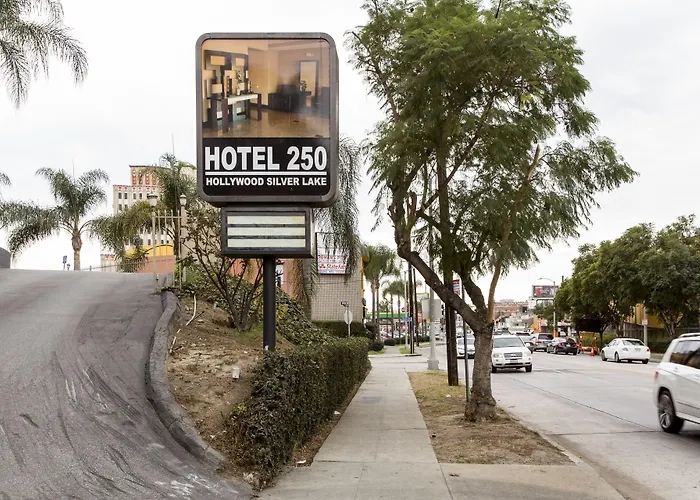 Hotel Silver Lake