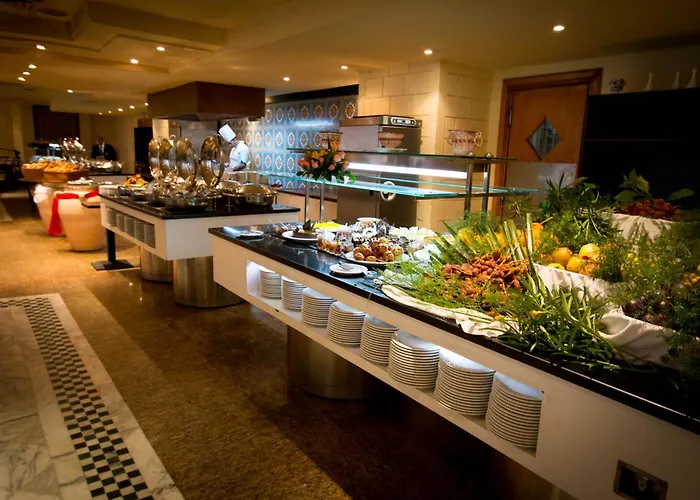 Golden Tulip El Mechtel