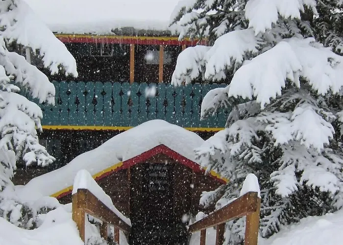Chateau Apres Lodge