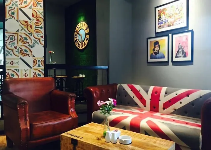 Royal Court Hotel