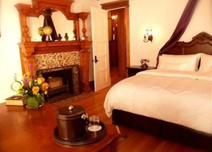 Patterson Inn