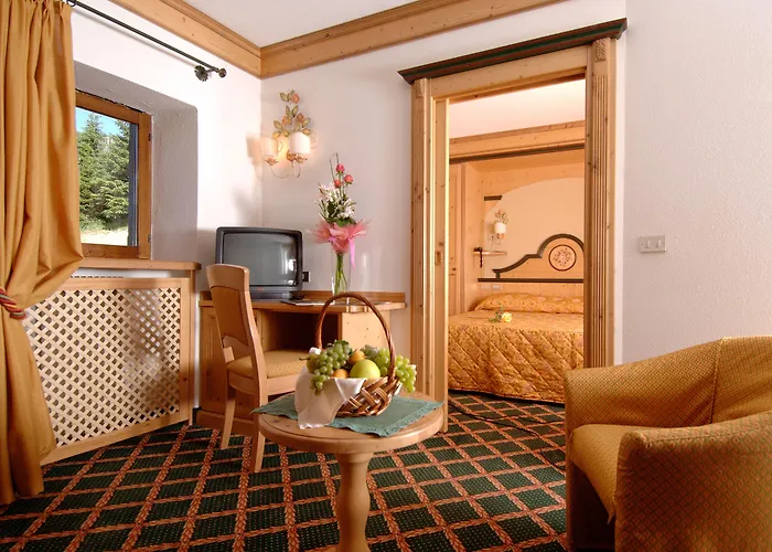 TH San Pellegrino - Monzoni Hotel