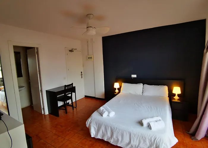 Hostal Balearic (Adults Only)