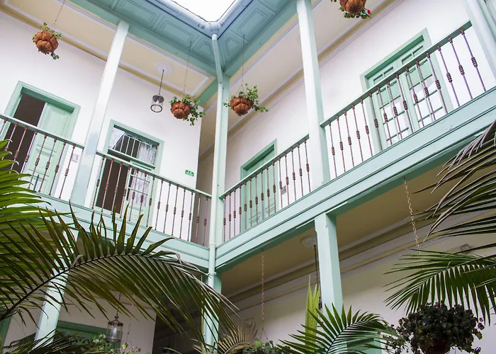 Hotel Casa De La Vega