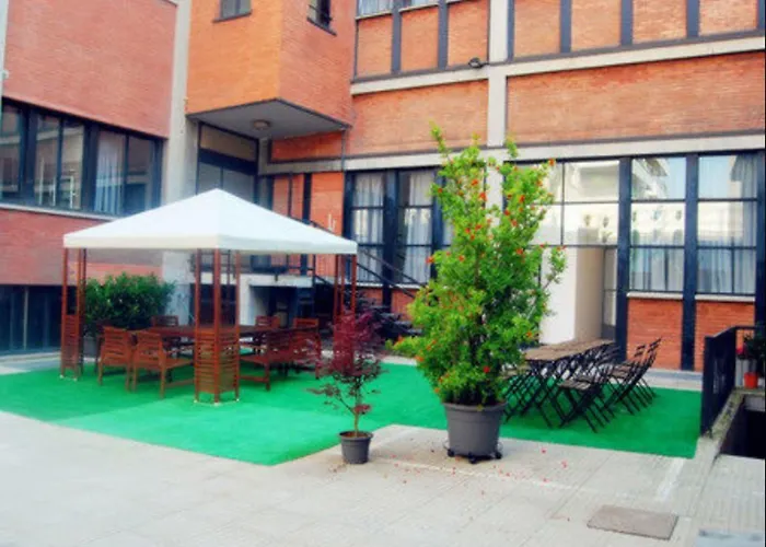 Mio Hostel