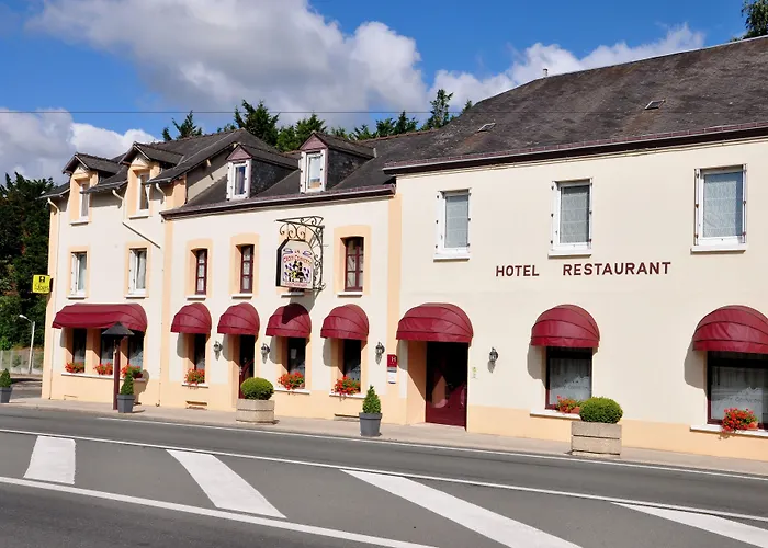 Logis Hôtel-Restaurant La Croix Couverte Mayenne