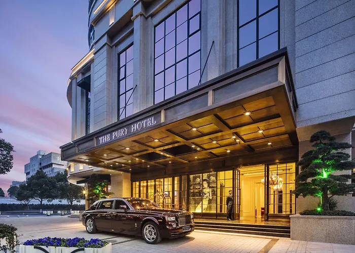 The Pury Hotel