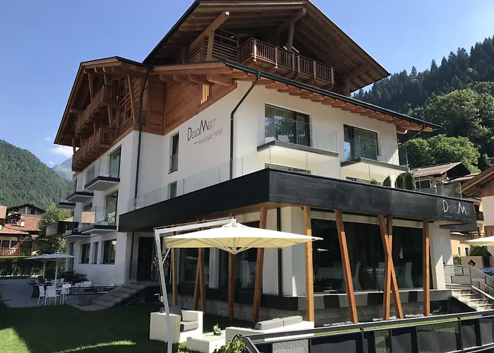 Dolomeet Boutique Hotel