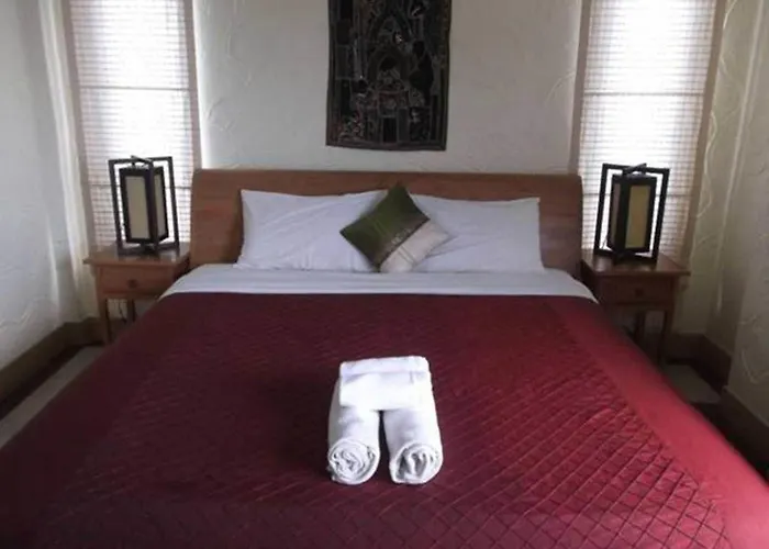 Nirvana Guesthouse&Hostel
