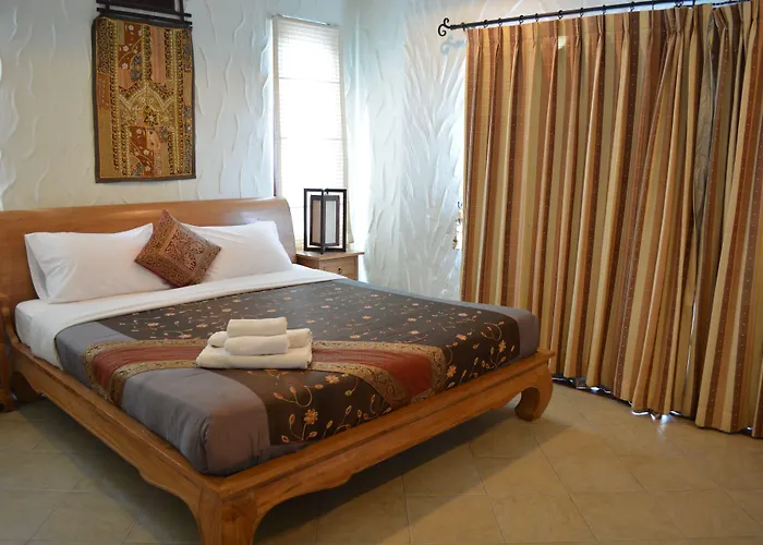 Nirvana Guesthouse & Hostel