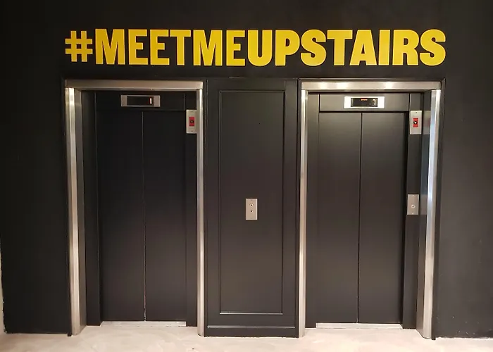 Upstairs Hotel Ostend