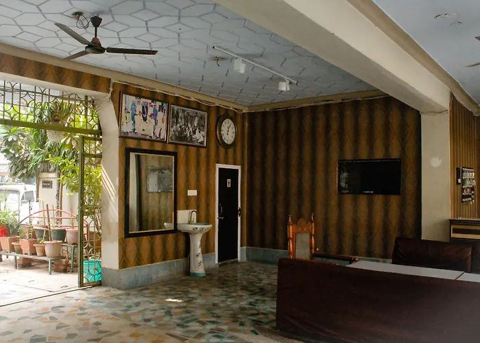 Hotel Anand Palace Gwalior