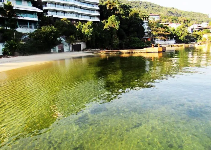 Hotéis centrais de Porto Belo 