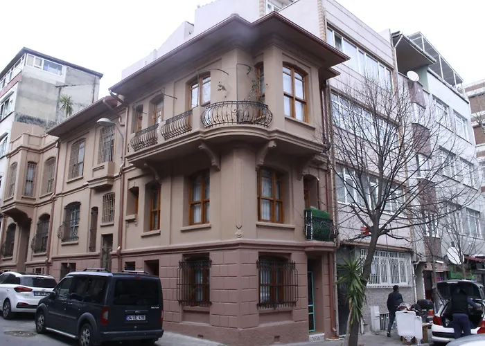 No 1 House By Valence