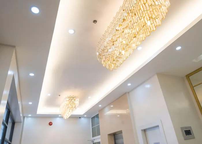 Hampton Suites