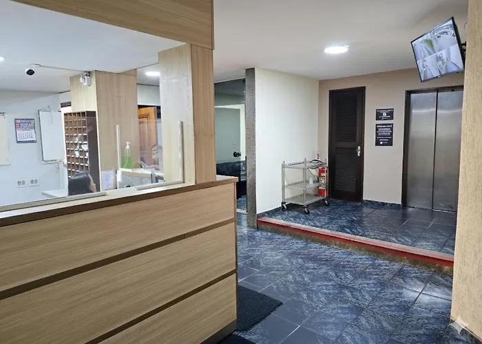 Center Hotel