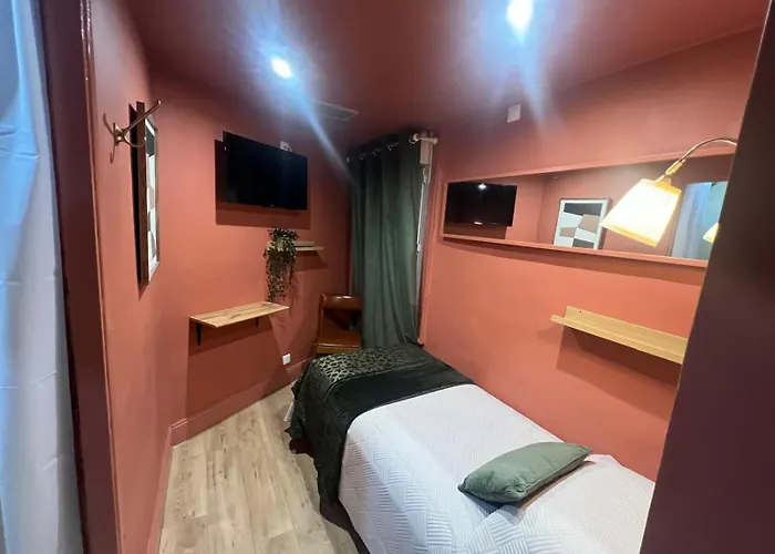 Hotel Comédie - Place De La Comédie Corum