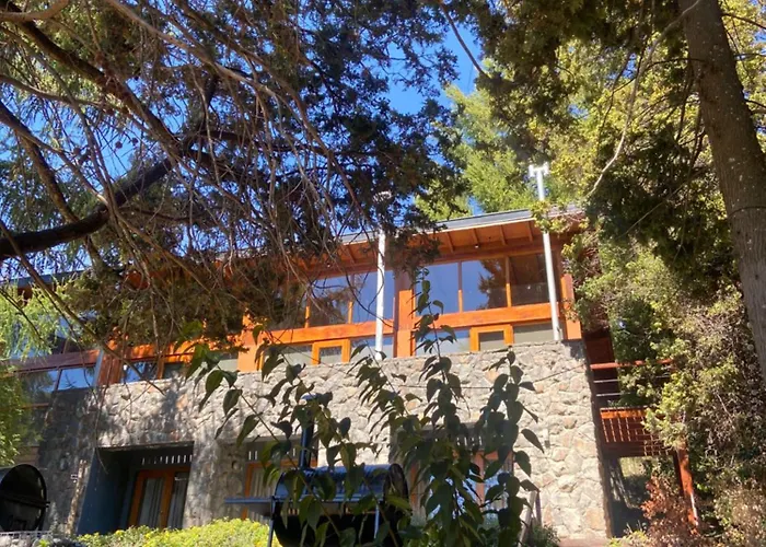 Maria del Bosque Apart Hotel / Cabañas San Carlos de Bariloche
