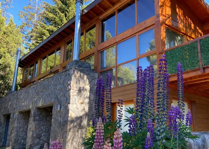 Maria del Bosque Apart Hotel / Cabañas San Carlos de Bariloche