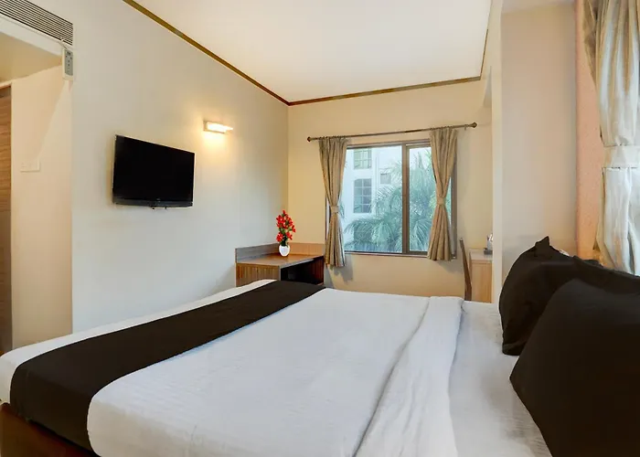 Super Townhouse Oak Pune Railway Station Formerly Kapil Residency