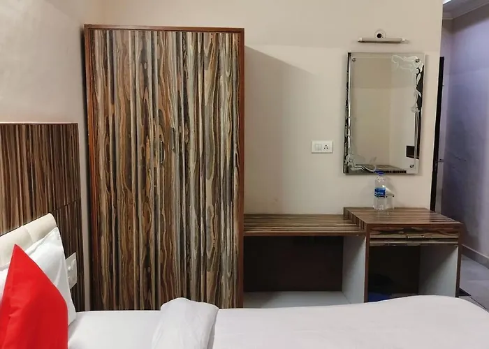 Mcleodganj Mountain View Royal India-Atithi Devo Bhava-Cheapest Hotel In Mcleod Ganj- Near Dalai Lama Temple 100M-Best Hotel On Temple Road! Dharamshala