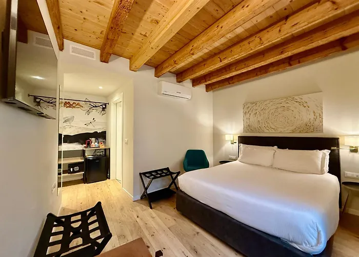 Malvezzi24 Boutique Rooms Desenzano del Garda