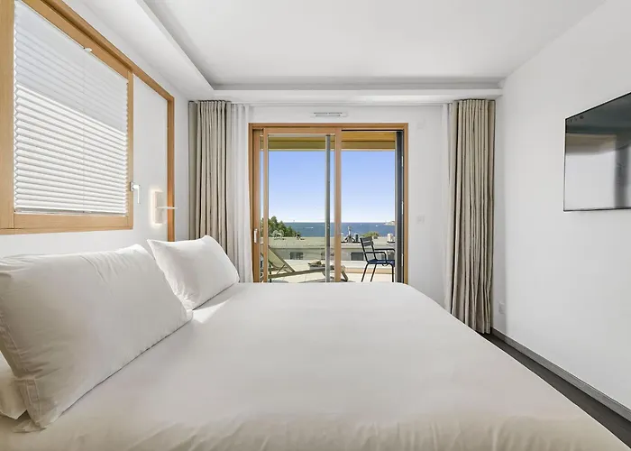 Novaya Suites