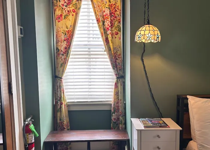 Barksdale House Inn