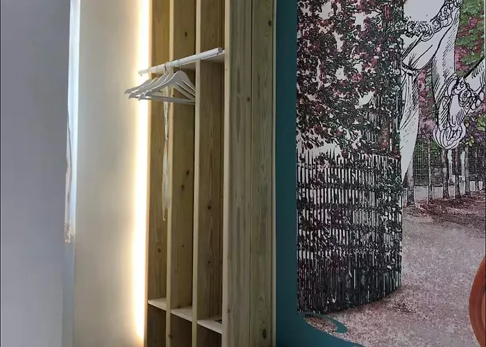 Versailles Marie Antoinette Mini Residence