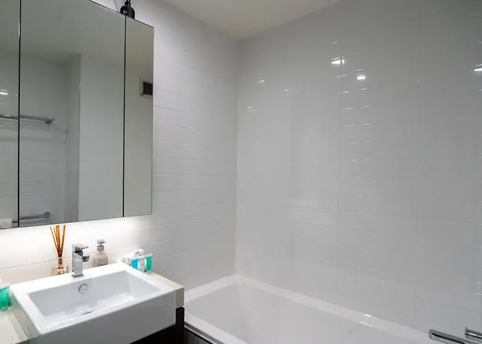 Grosvenor Beachfront Apartments Surfers Paradise