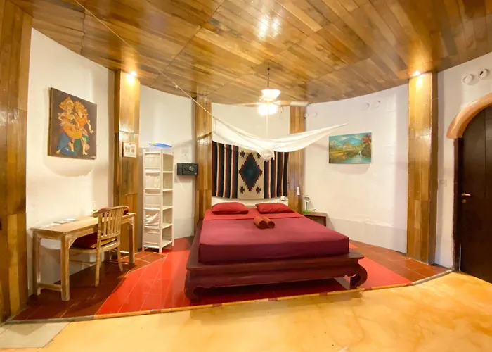 Serenity Eco Guesthouse - Chse Certified Canggu