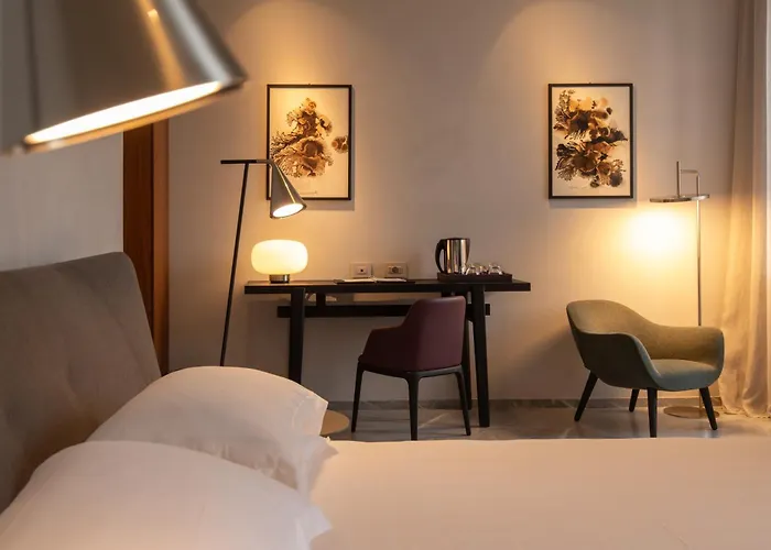 The Bank Hotel - Etruria Collection