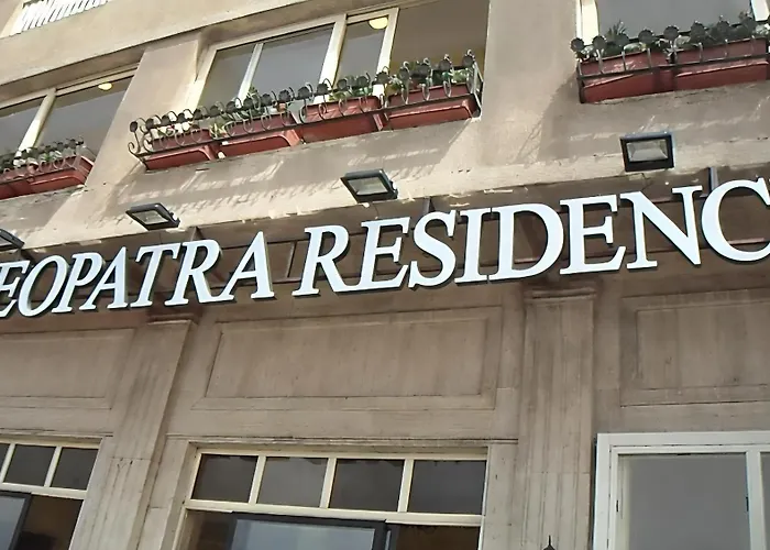 Royal Crown Residents Hotel عائلات فقط Families Only