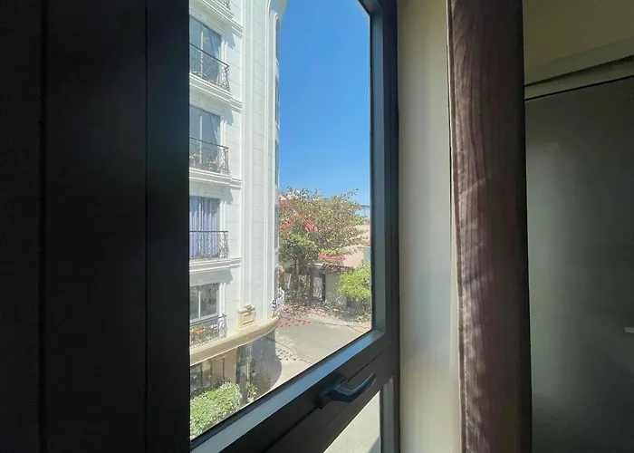 Peace Hotel