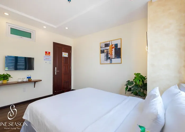 One Season Boutique Hotel Vung Tau - Beachfront