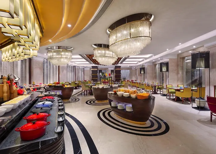 Sheraton Grand Pune Bund Garden Hotel