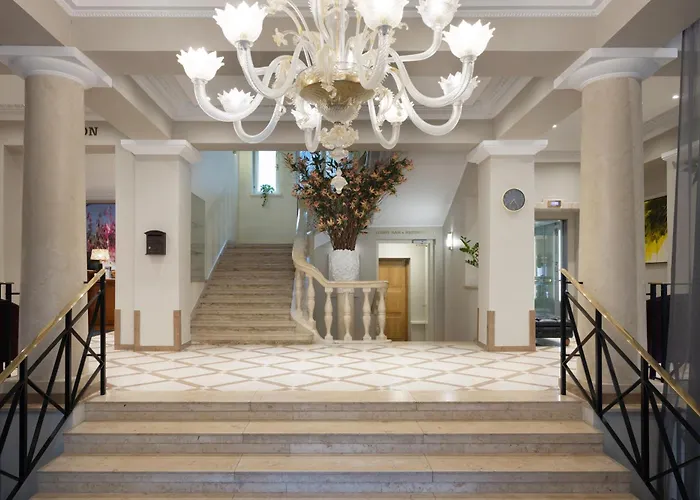 My City Hotel