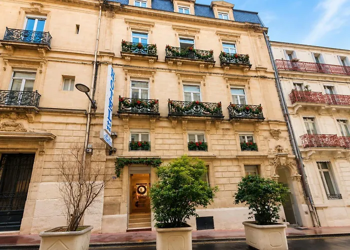 Hotel Comedie - Place De La Comedie Corum