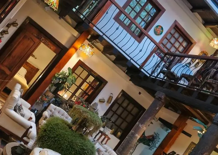 Hotel Cantuna