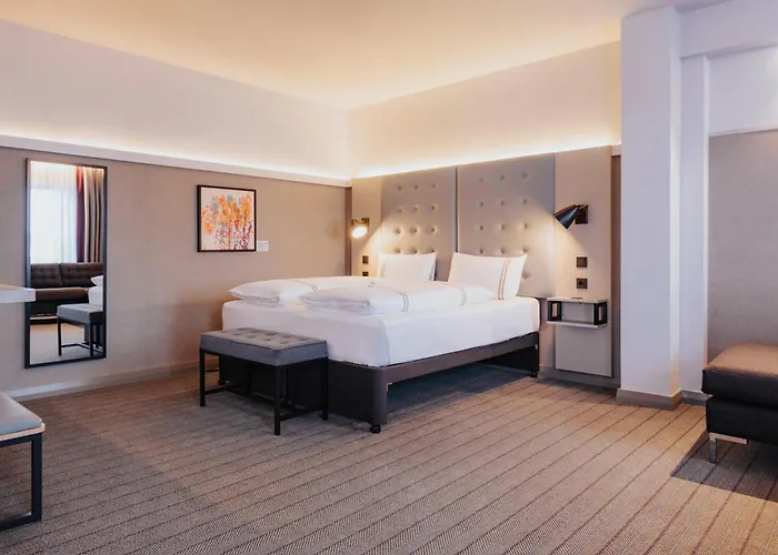 Premier Inn Köln City Mediapark